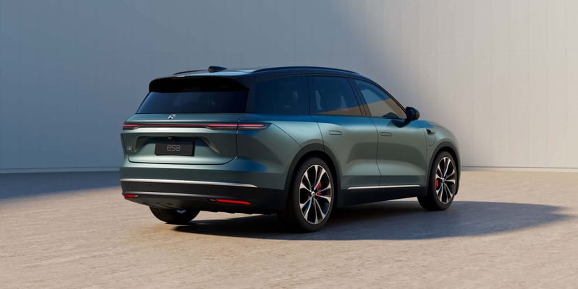 NIO ES8