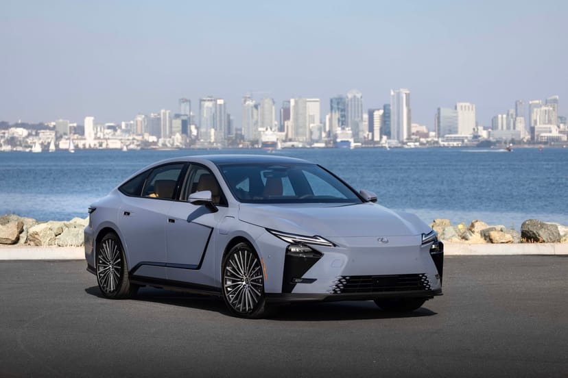 לקסוס ES EV