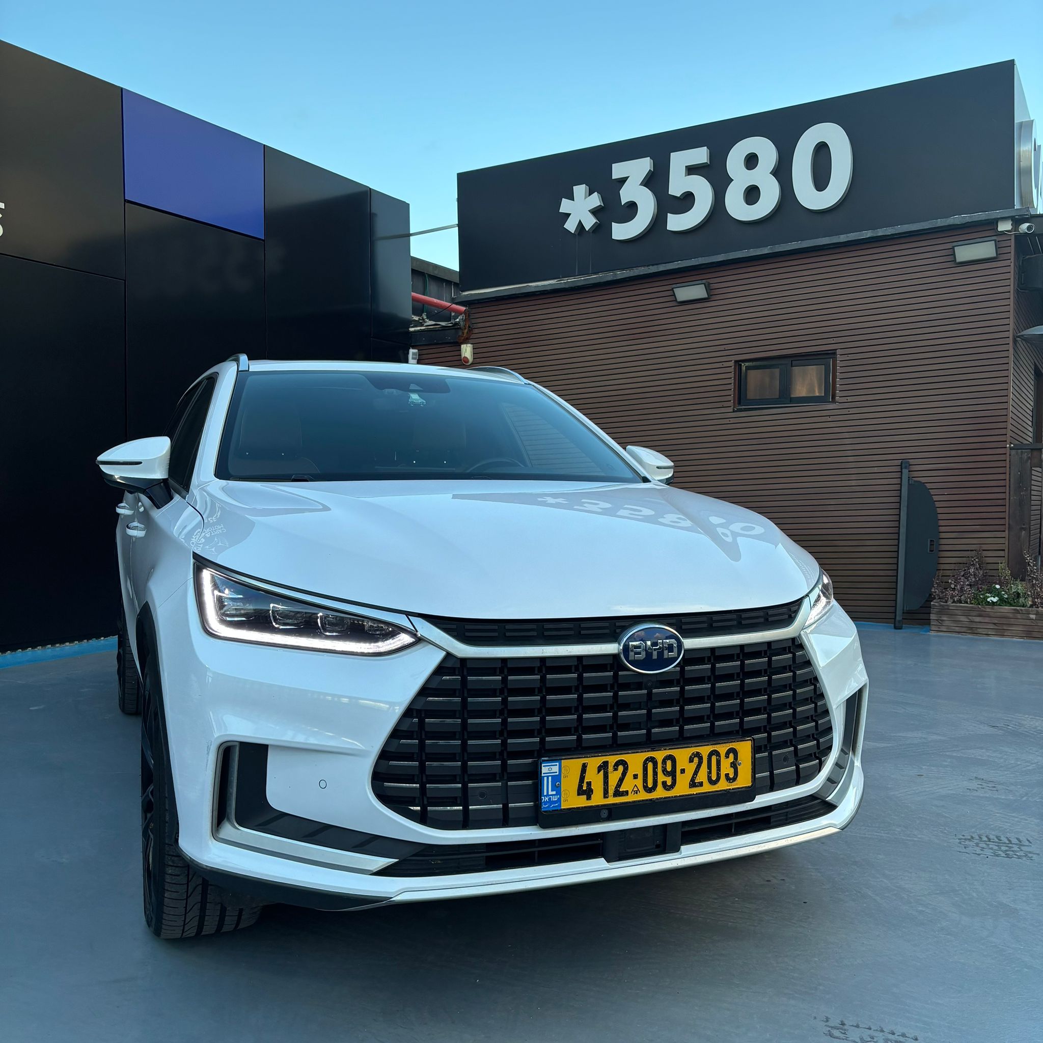 BYD טאנג 2023