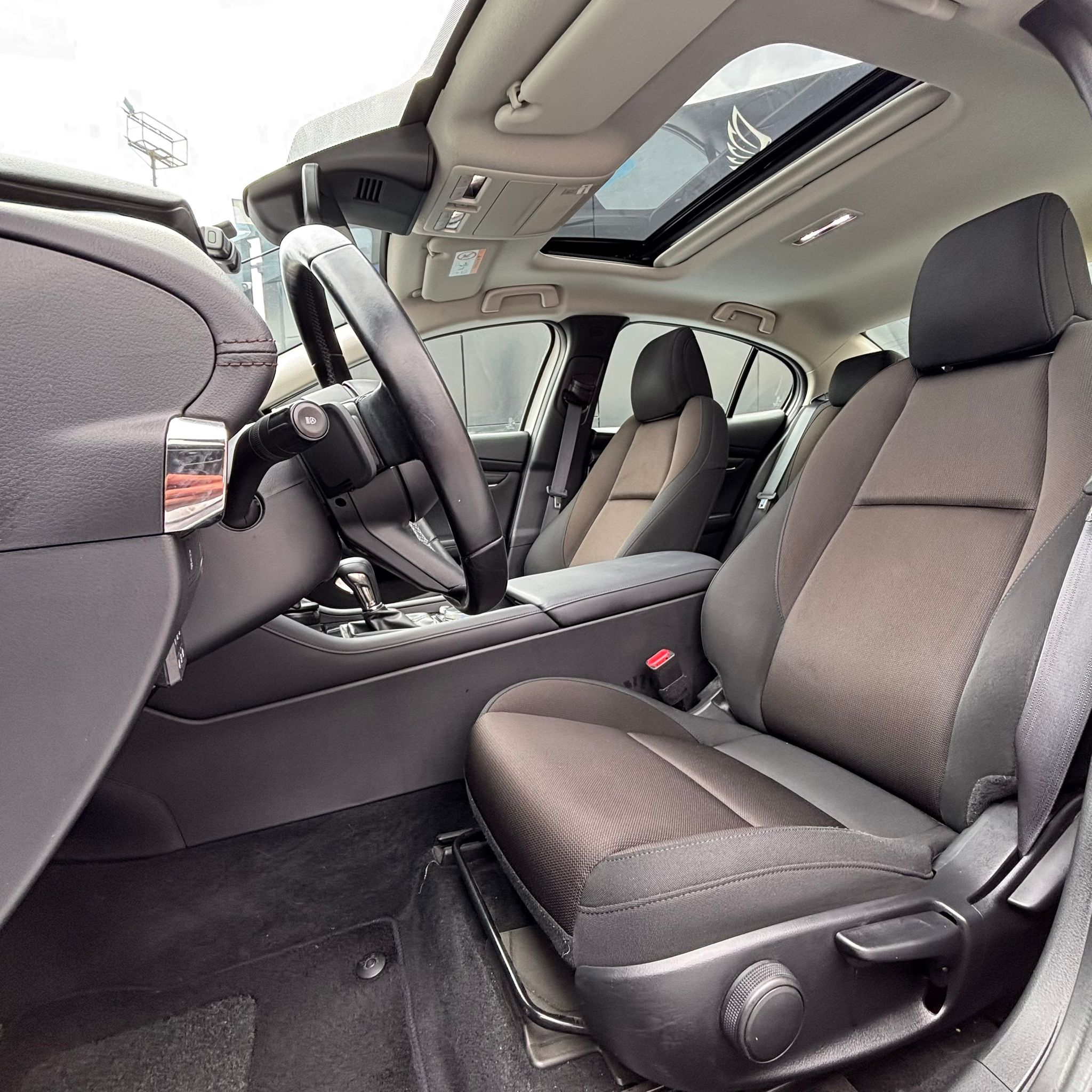מאזדה MAZDA3 2023
