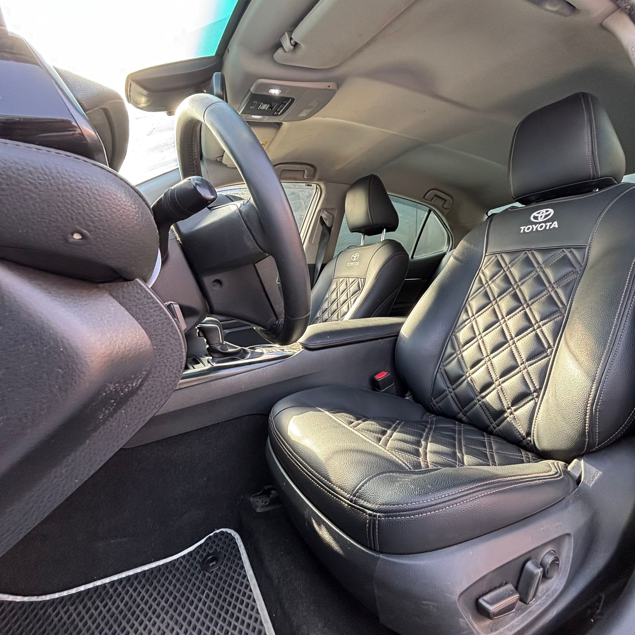 טויוטה CAMRY HYBRID 2021