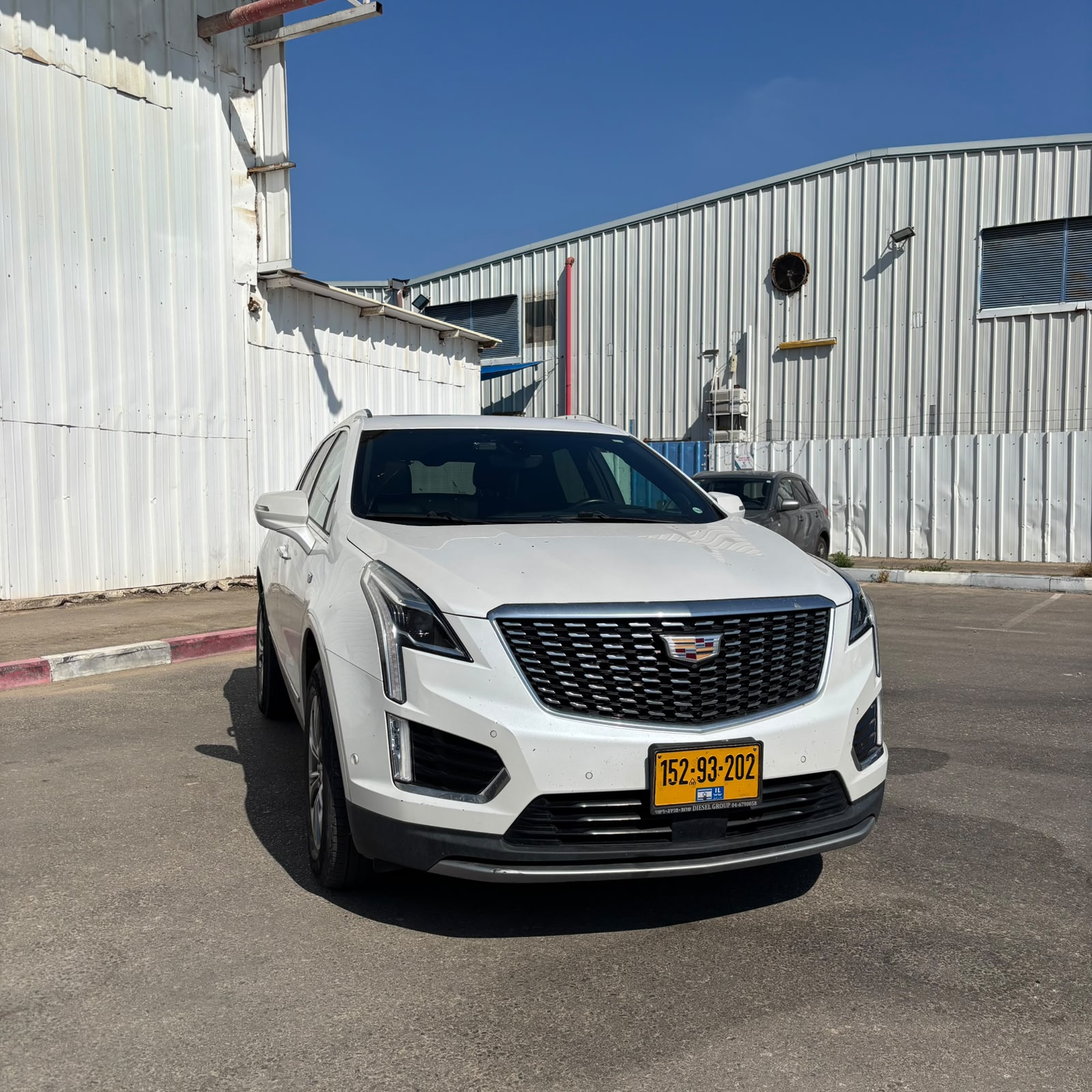 קאדילק XT5 2021