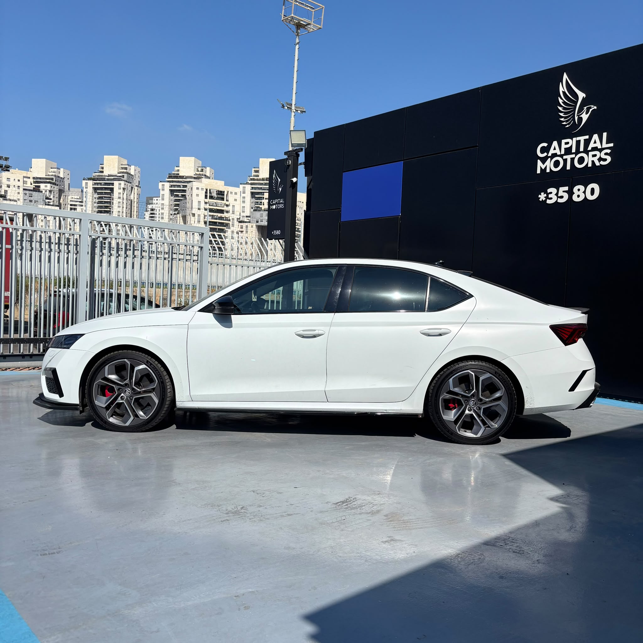 סקודה OCTAVIA 2023
