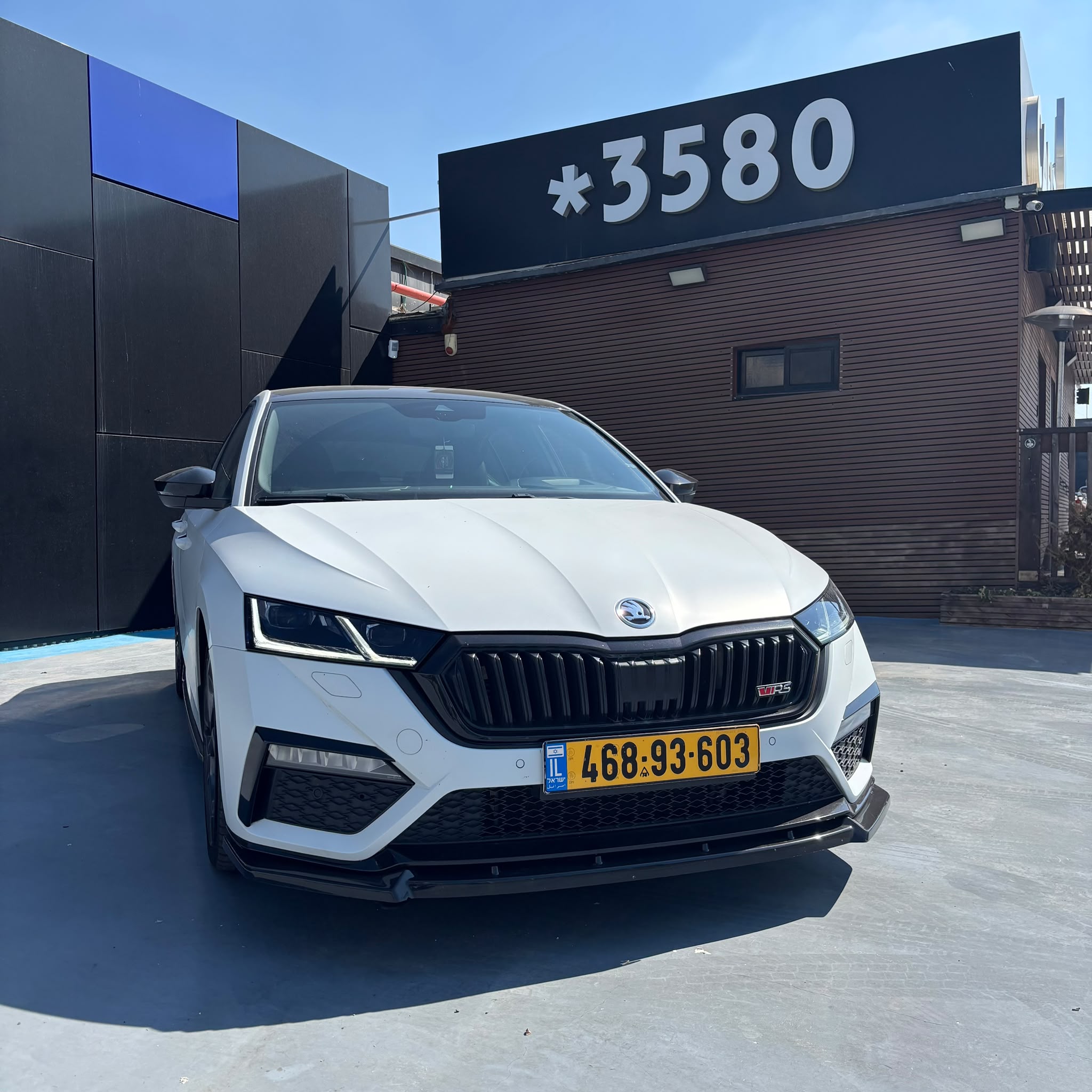סקודה OCTAVIA 2023