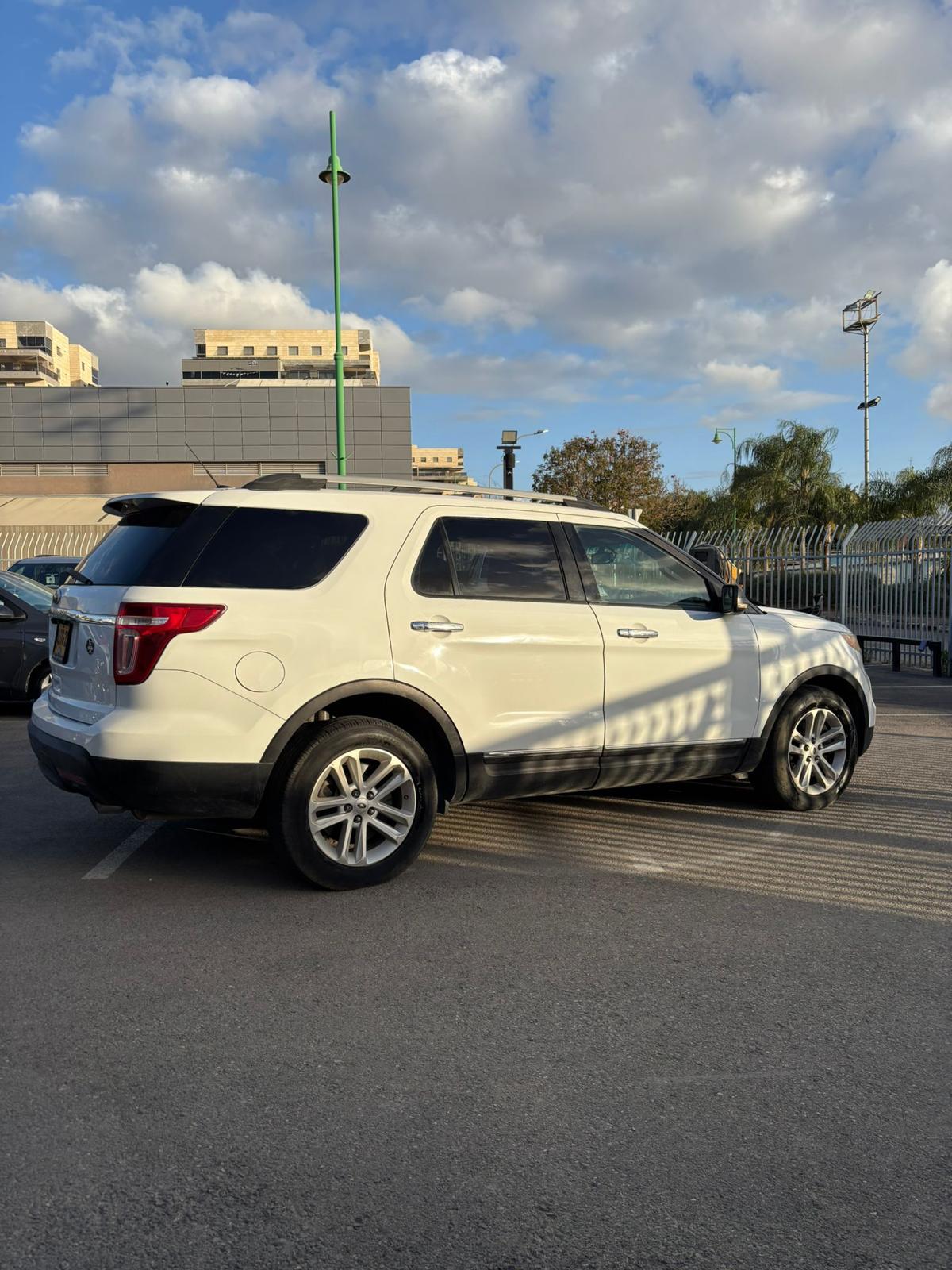 פורד אקספלורר 2014
