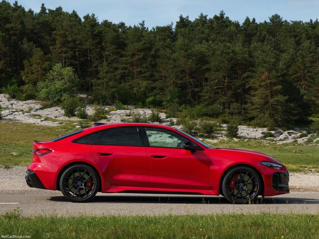 אאודי-RS5-JPG