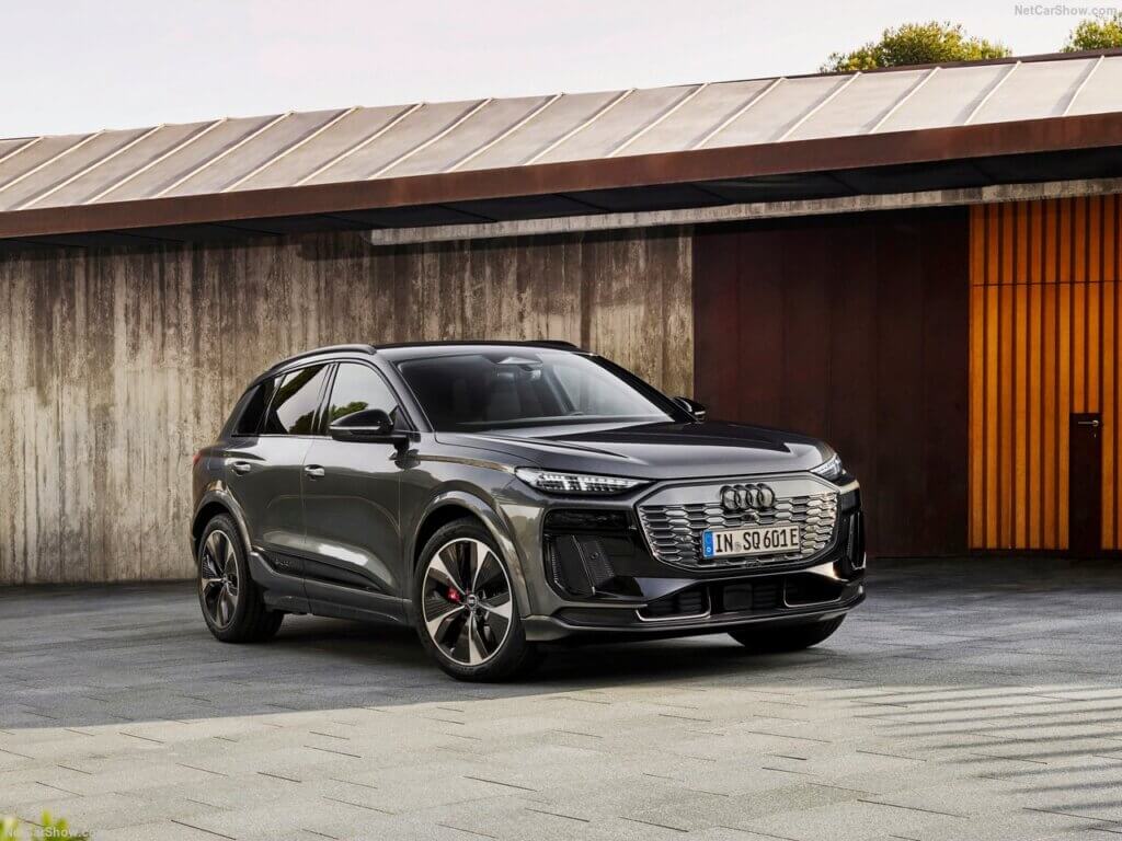 אאודי-SQ6-E-TRON-JPG